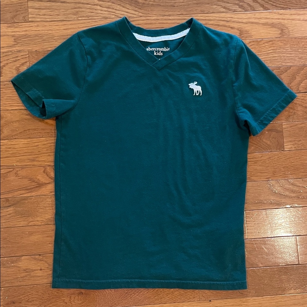 Abercrombie Kids Hunter Green V-Neck Tee Size 9/10